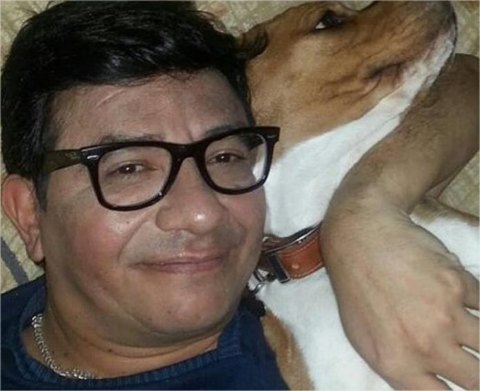Moncho Martínez ayuda a los perritos de las calles