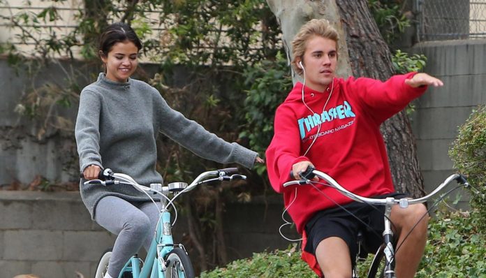 Justin Bieber admite que todavía babea por Selena Gómez