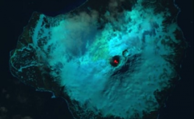 Descubren lago de lava en el Océano Antártico