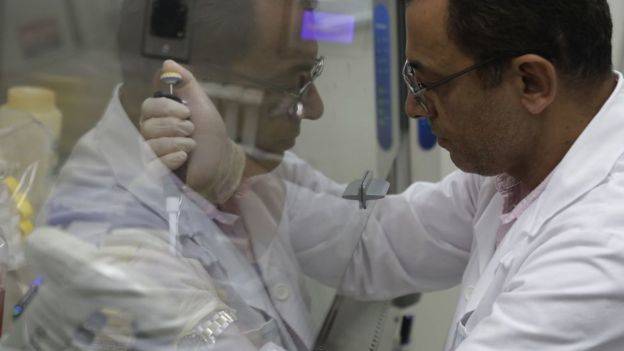 Como es el primer liquido magnético que puede atacar las células enfermas
