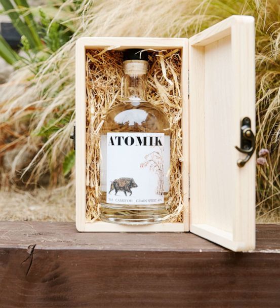 Chernobyl: el vodka Atomik, el primer producto hecho en la zona de exclusión de la planta nuclear (y sin radioactividad)