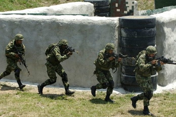 Un soldado muerto y 4 heridos en combate contra el ELN en Arauca