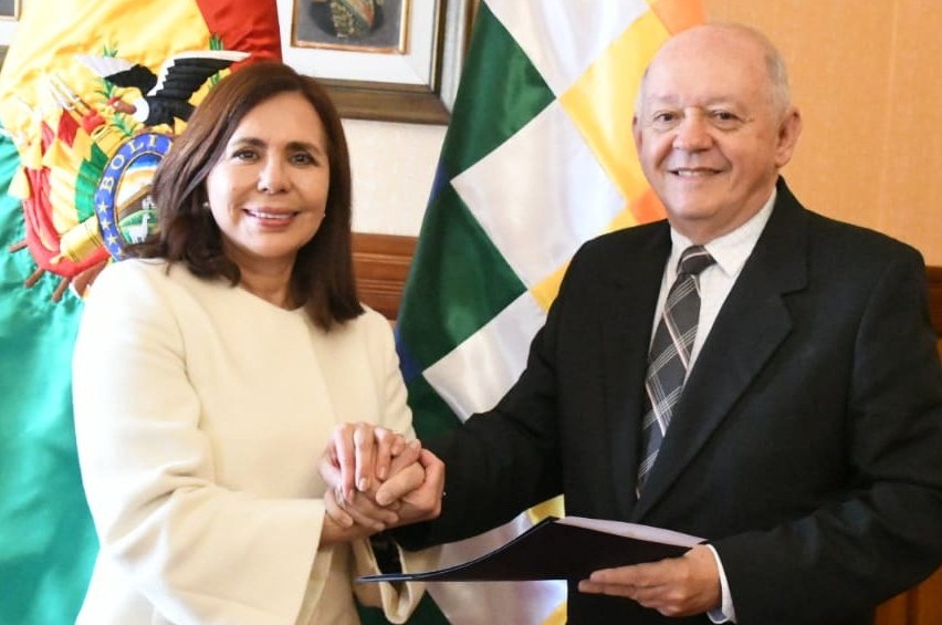 Bolivia nombre embajador
