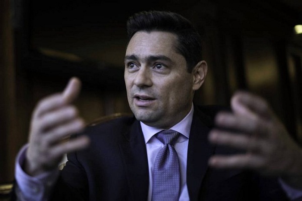 Vecchio está al tanto de la operación "maletín verde"