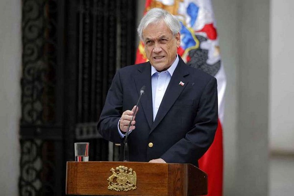 piñera renuncia manifestaciones