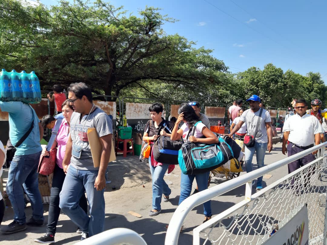 Venezolanos siguen manteniendo el comercio de Cúcuta
