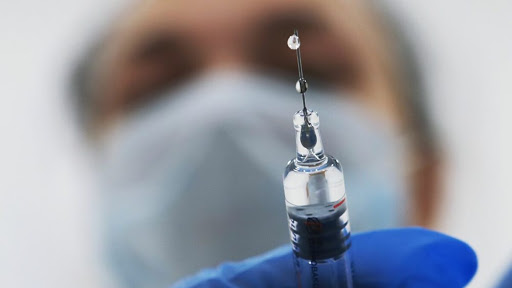 Participantes estadounidenses reciben vacuna experimental de Pfizer