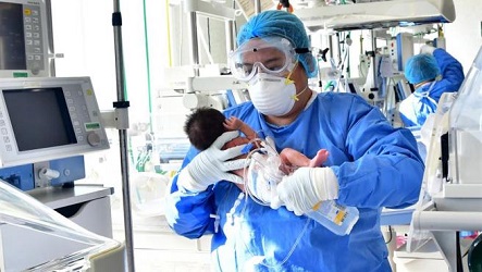 Insólito: Contagio de Covid-19 en trillizos recién nacidos de madre sana