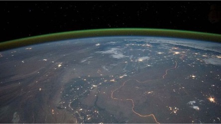 Un misterioso brillo verde se desprende de la atmósfera de Marte