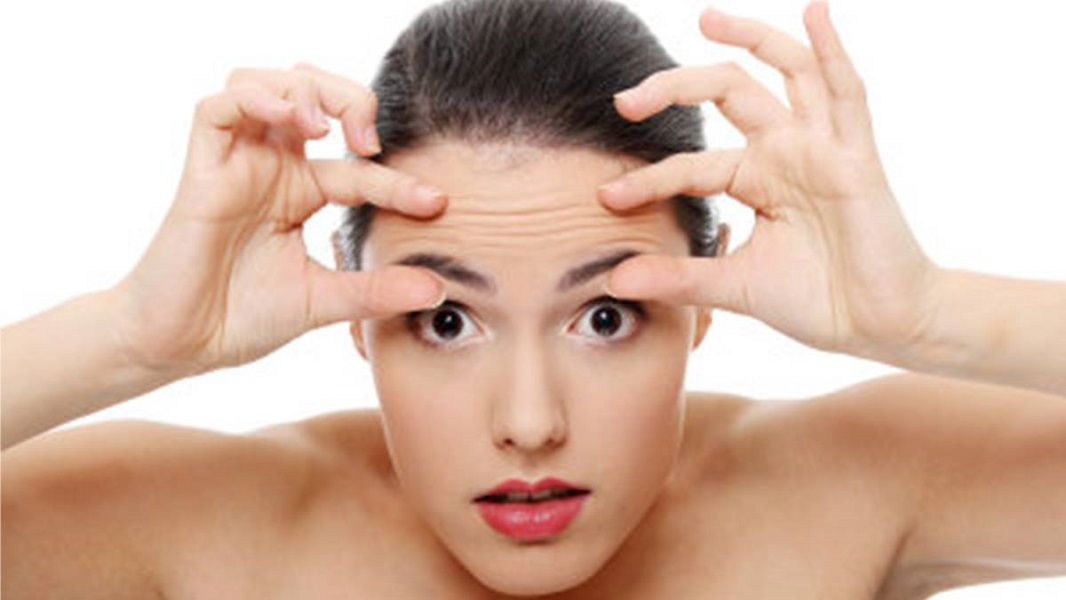 El yoga facial puede hacer mucho por ti: más firmeza y menos arrugas