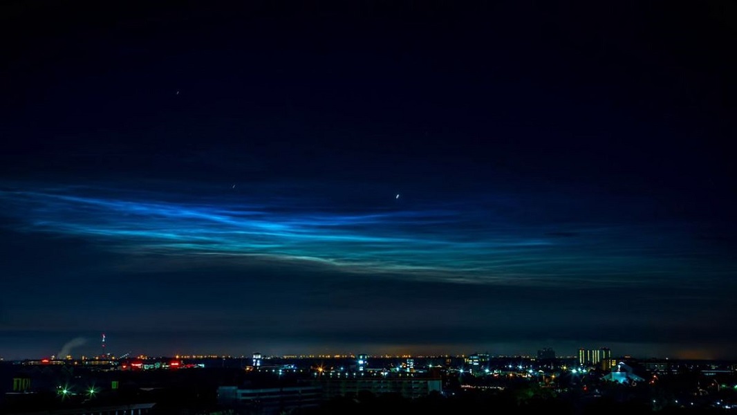 Meteorología: Dos fenómenos luminosos fueron capturados desde la EEI