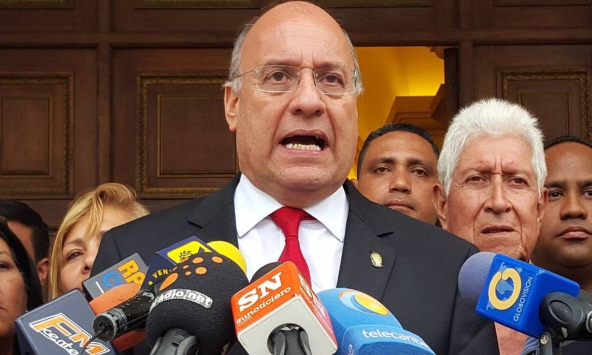 Williams Dávila AD