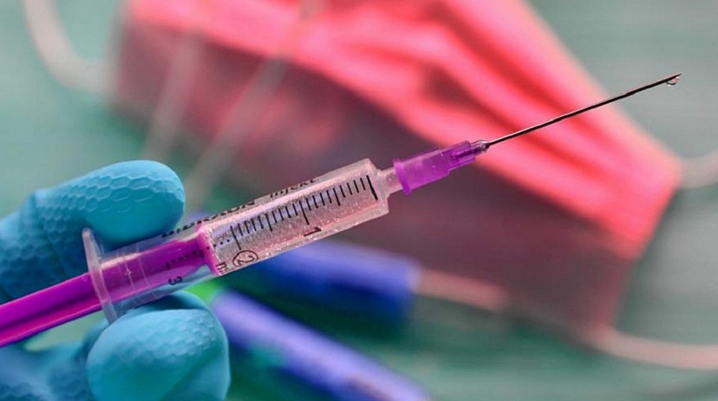 Gratis: Rusia iniciará en octubre la vacunación masiva contra la Covid-19