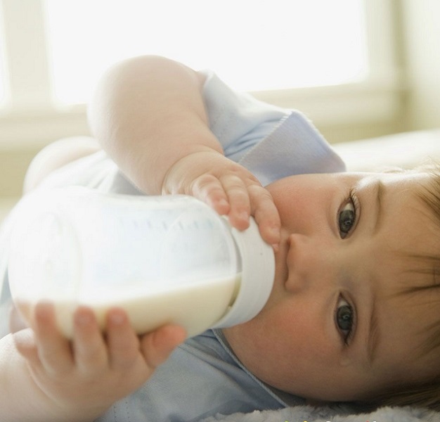 Los bebés ingieren más de un millón de micropartículas de plástico al día