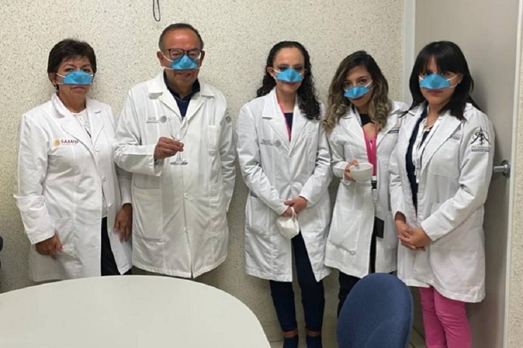 Crean una mascarilla nasal que se puede usar mientras comes