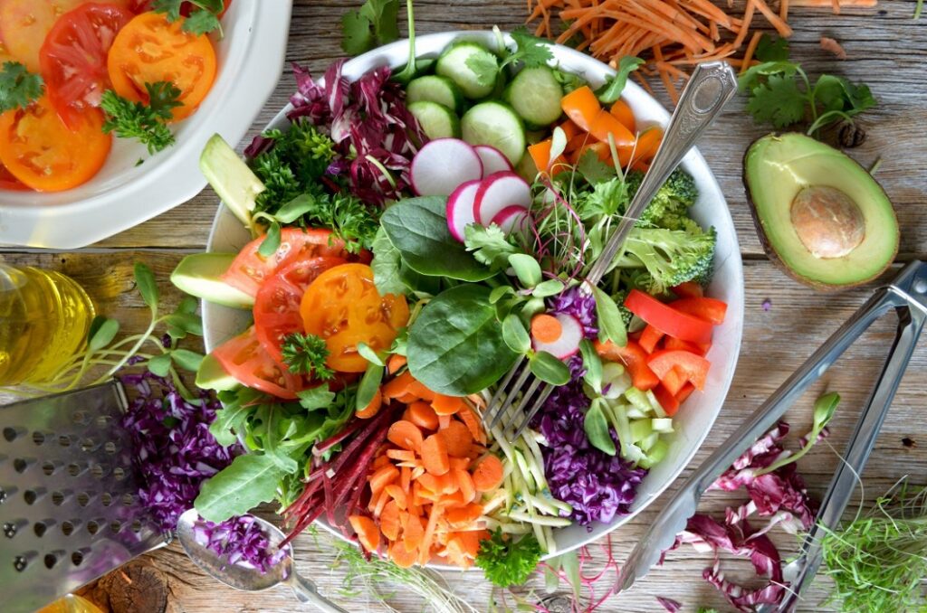 ¡Refrescantes y saludables! Prepara estas ricas ensaladas ligeras