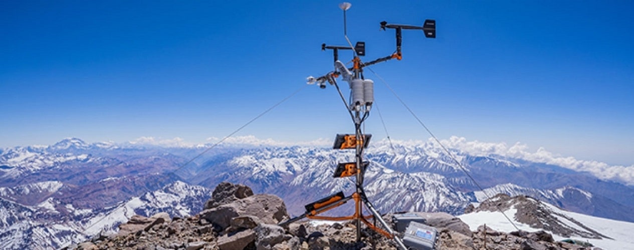 Instalan la estación meteorológica más alta de los Andes en Chile