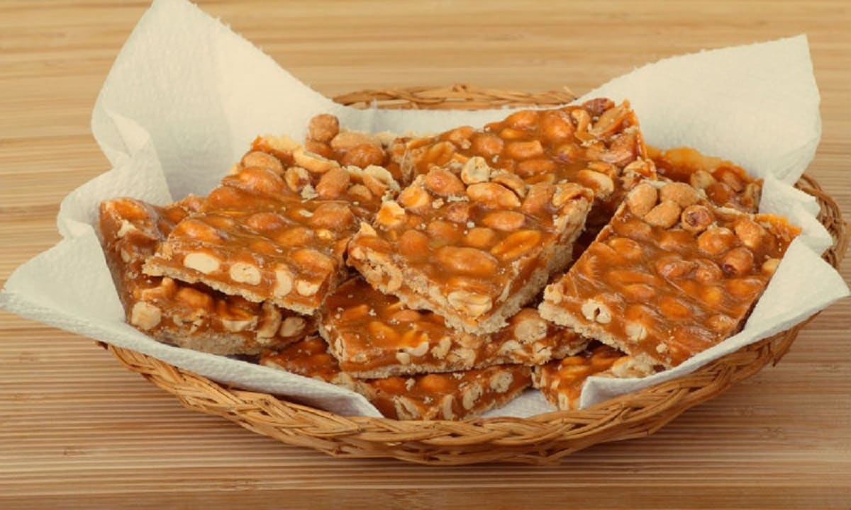 Palanqueta de maní delicioso postre para compartir en familia