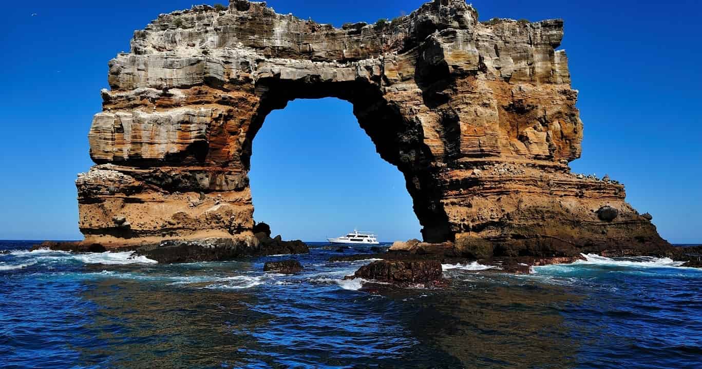Colapsa el Arco de Darwin, un atractivo turístico de las islas Galápagos