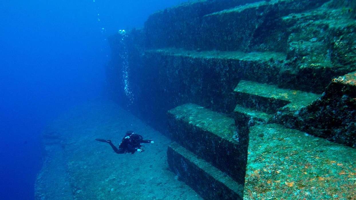 Así es Yonaguni, la misteriosa ciudad sumergida de Japón