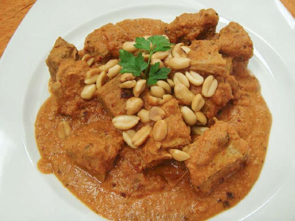 Cochino en salsa de maní, una rica opción para sorprender a tu familia