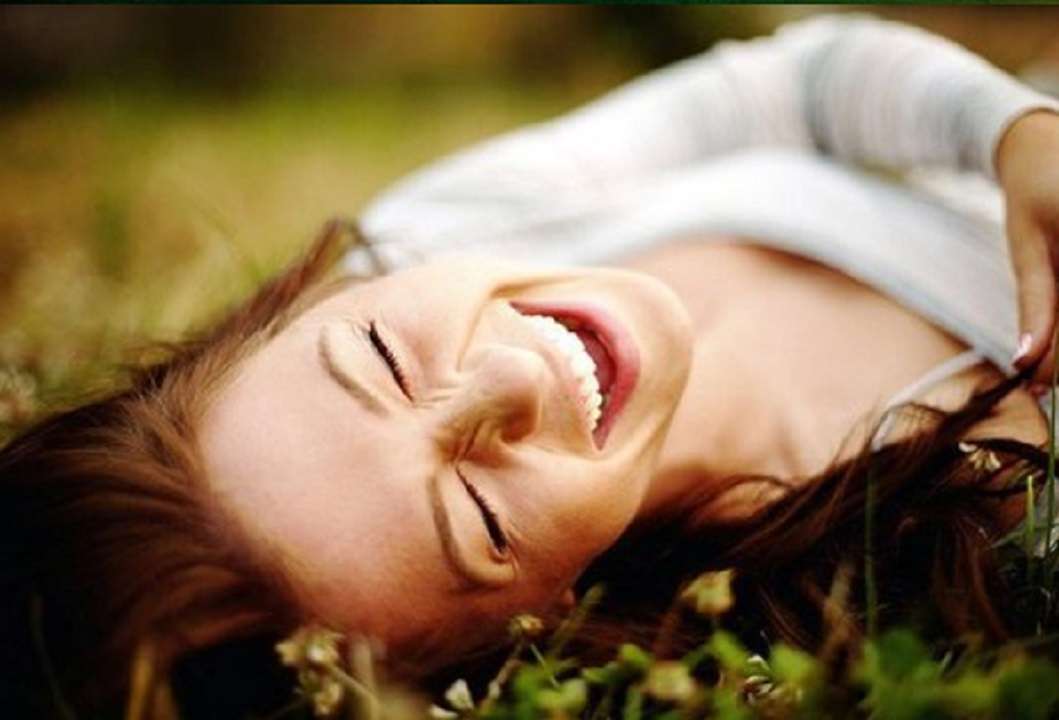 ¿Morirse de risa? Las cosquillas en exceso te pueden costar la vida