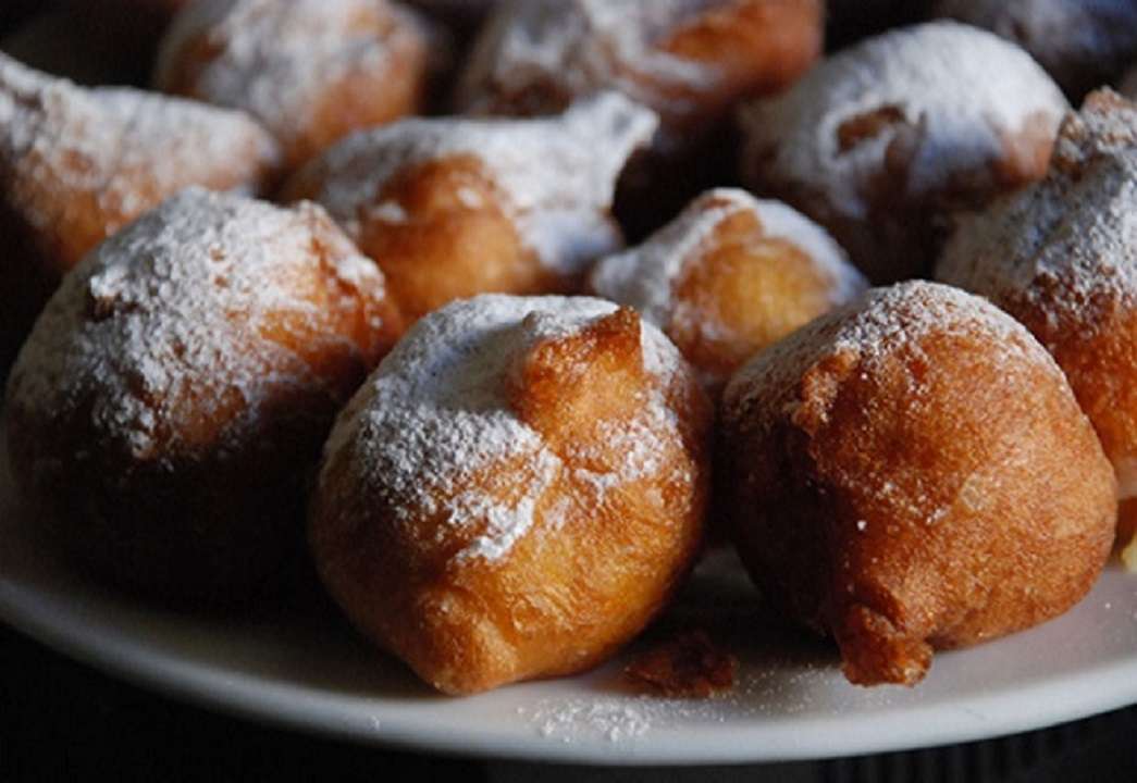 Buñuelos de almendra y canela: suculento postre muy fácil de preparar