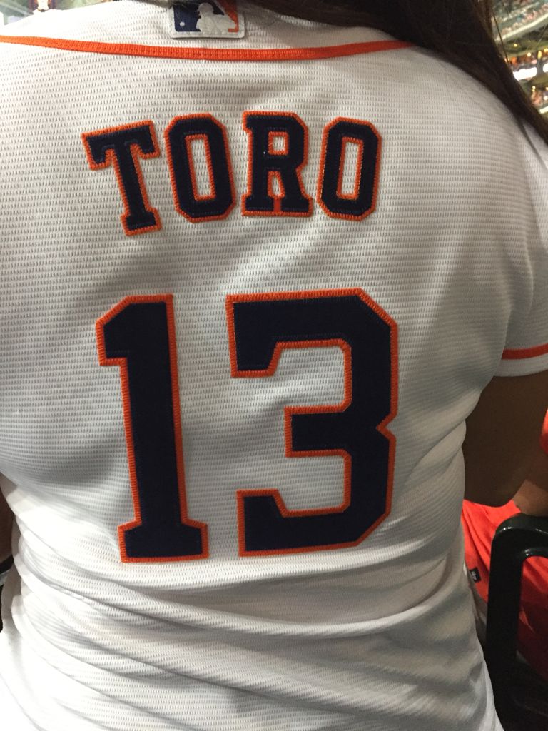 Yamila Hernández vistiendo el número de su hijo Toro 13