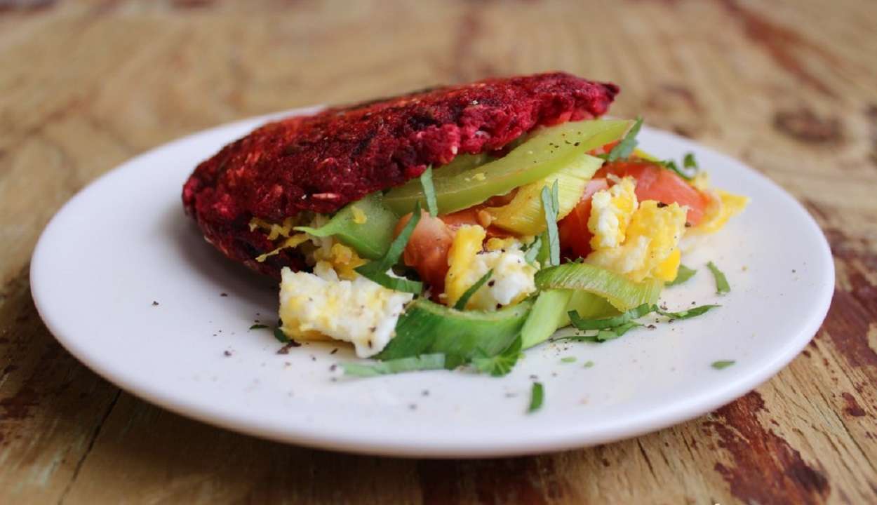 Arepas de remolacha: coloridas, deliciosas y nutritivas