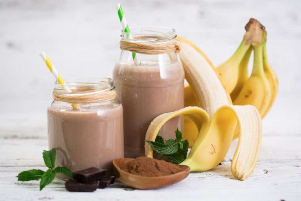 Merengada de cacao, cambur y coco: rica bebida para comenzar el día