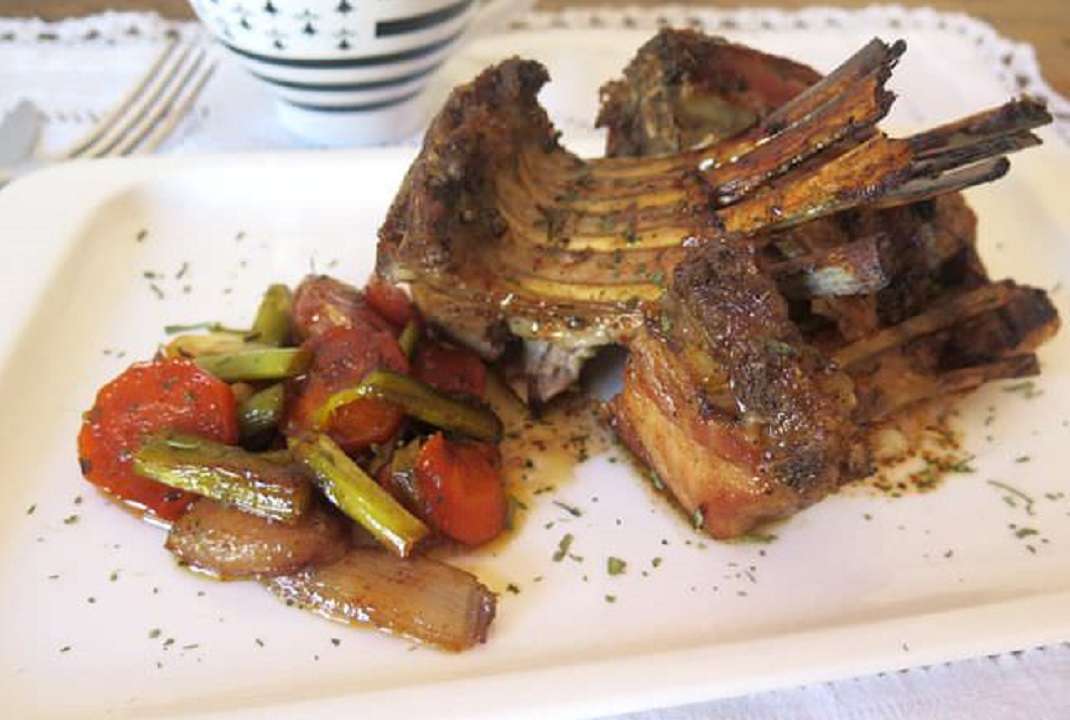 Costillas de chivo a la brasa: delicioso plato para sorprender a tu familia