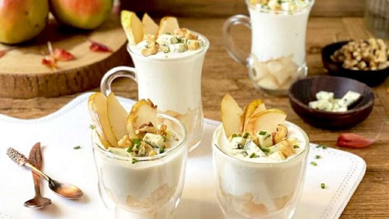 Crema de roquefort y peras: delicioso aperitivo para tu fiesta de Navidad