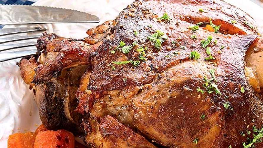 Pernil de cochino a la cerveza