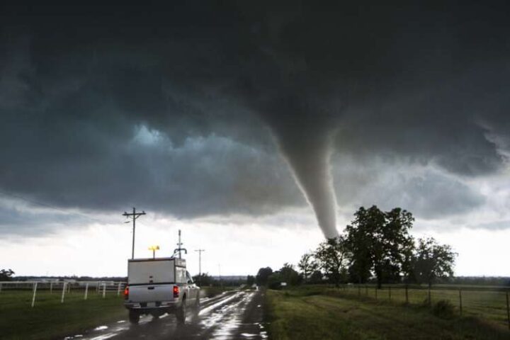 Tornado: cómo se produce este fenómeno y por qué es tan devastador