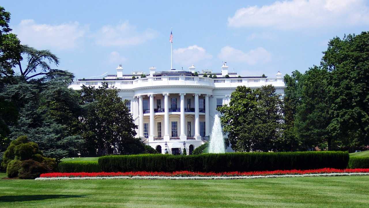 Movimientos sospechosos Casa Blanca