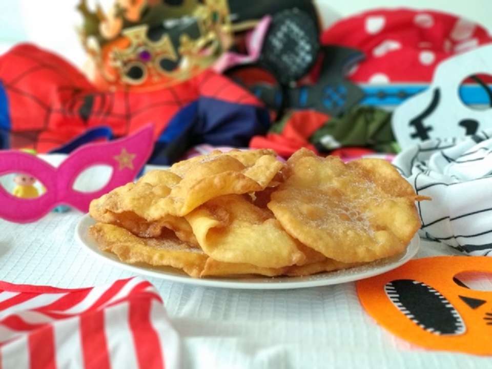 Orejas de Carnaval: sabrosas y crujientes para los pequeños de la casa