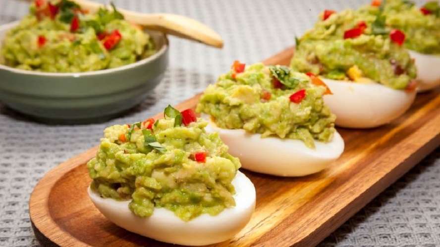 Huevos duros con relleno