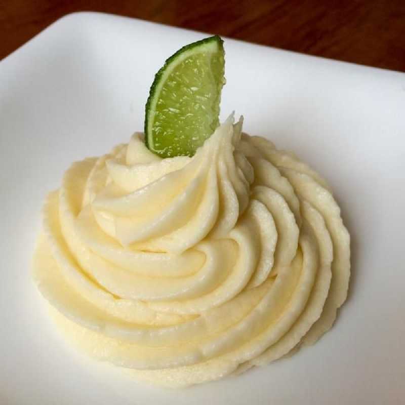 Crema de limón y chocolate blanco: rico relleno para prepara tus postres