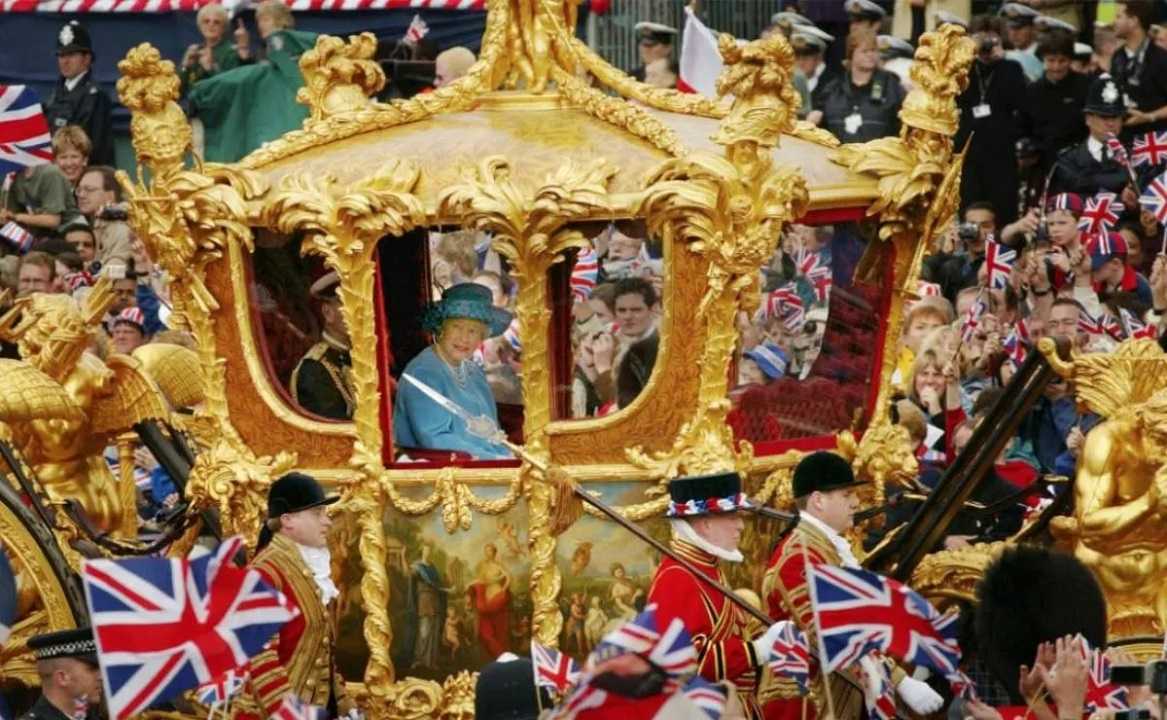 Gold State Coach: la impresionante carroza de oro de la reina Isabel II