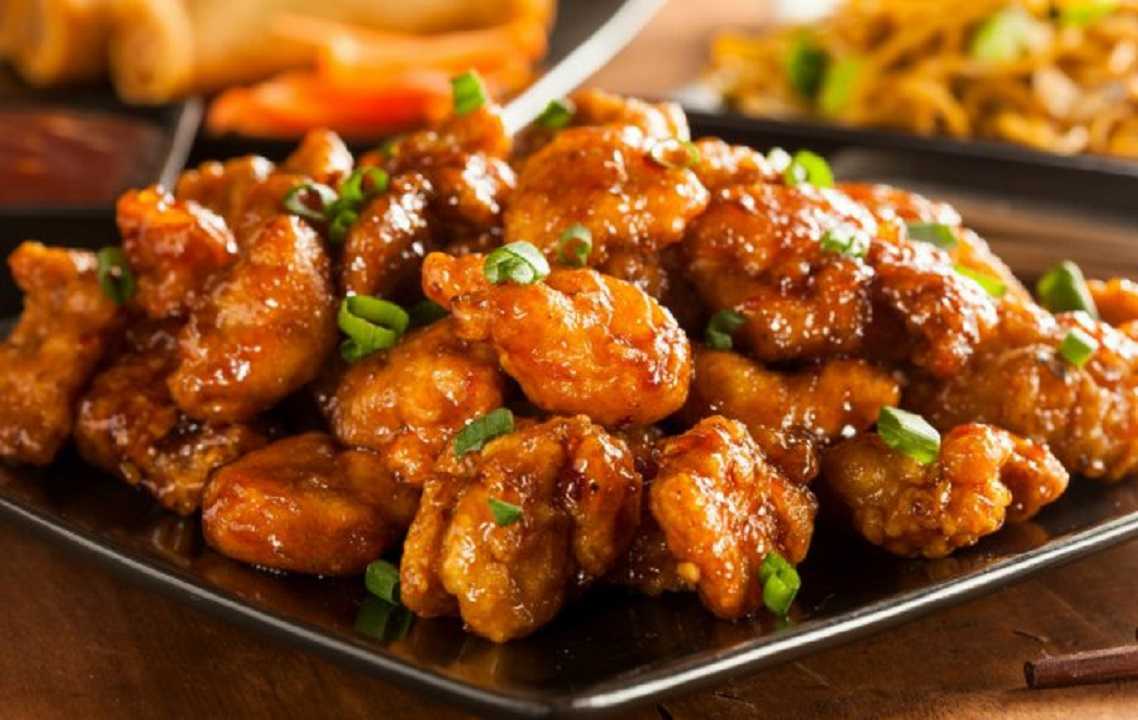 Pollo a la naranja: disfruta este delicioso plato chino con tus amigos