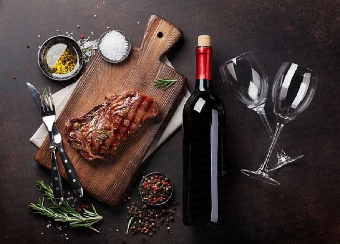 Reglas de oro para cocinar con vino: conoce cuáles son y aprovechalas