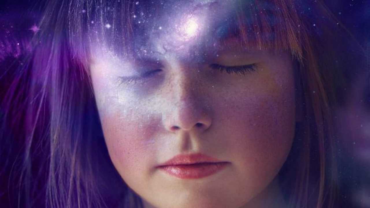 Catatonia: la condición que te deja el cuerpo inmóvil pero la mente activa