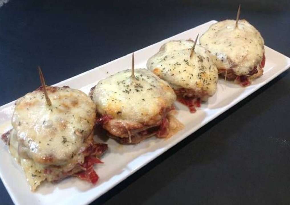 Milhojas de lomo de cerdo con queso: rica receta para cenar
