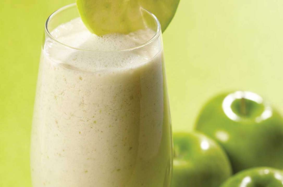 Licuado de manzana verde para mantener tu salud en buen estado