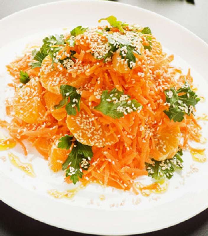 Ensalada de zanahoria con mandarina: sabrosa y fácil de preparar