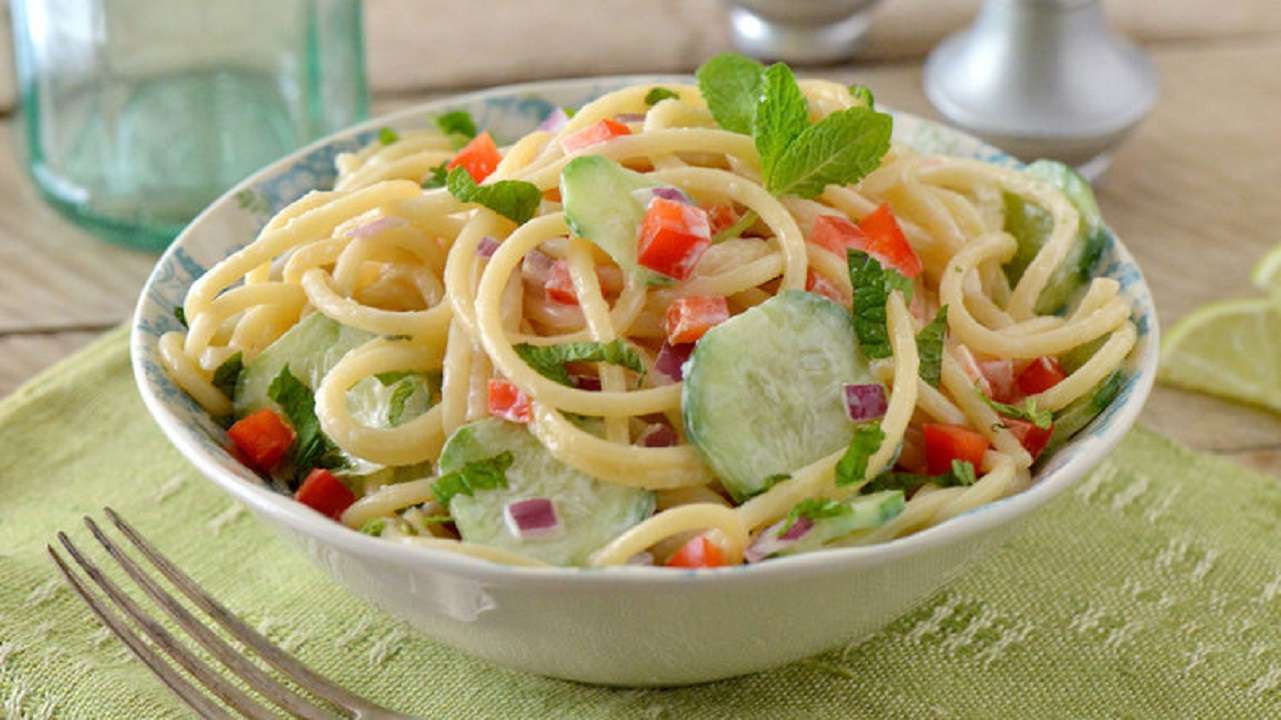 Espagueti cremoso con pepino: delicioso plato para la cena