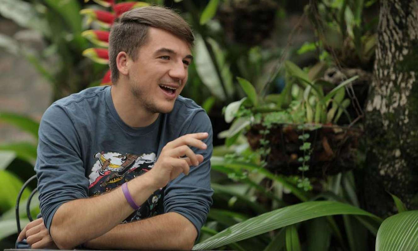 Jack Andraka inventa test que detecta el cáncer en 5 minutos