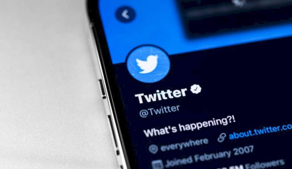 Twitter ahora tendrá dos marcas: una azul paga y otra gris gratuita