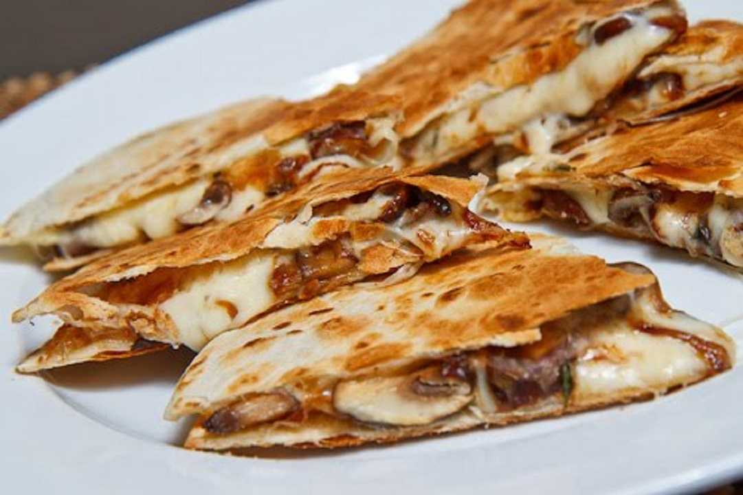 Quesadillas de champiñones: rico plato para el desayuno