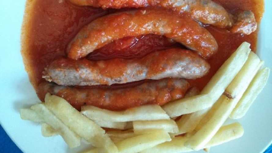 Salchichas asadas al ajo aceite